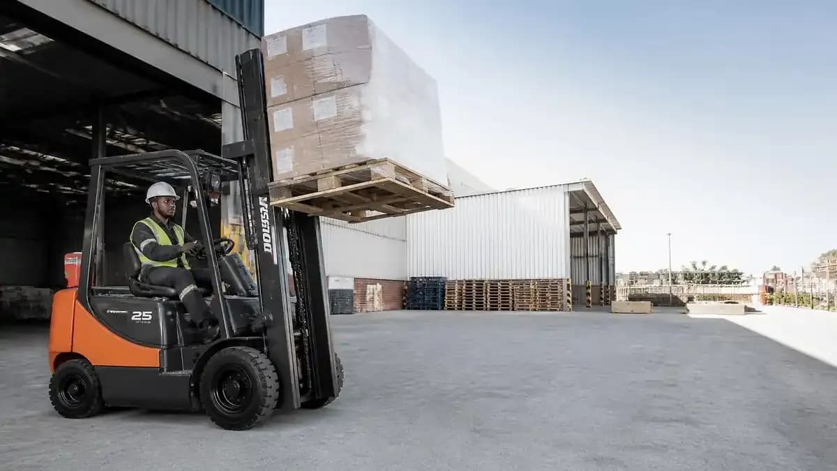 Forklift Driver career image